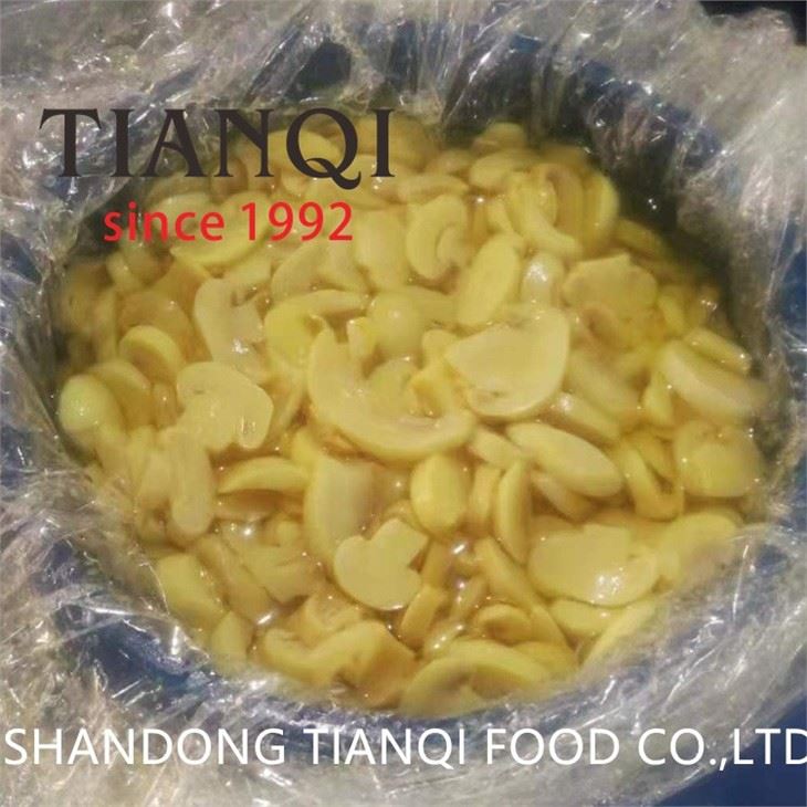 SO2 white mushroom in plastic barrels